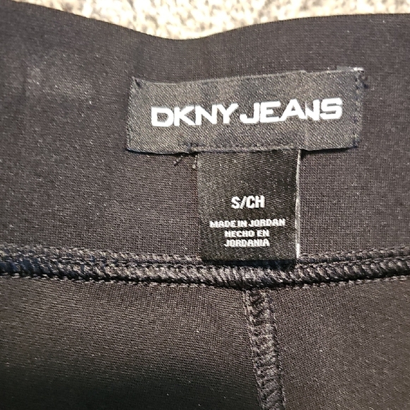 DKNY Women's Black Jeggings - Picture 5 of 5